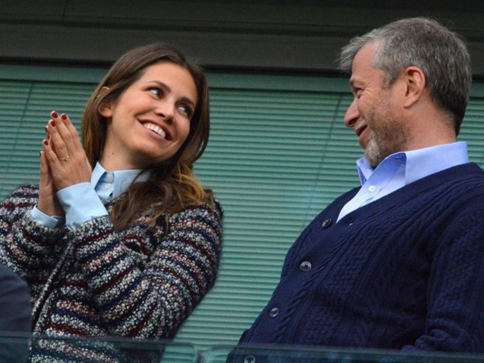 Tỷ phú Roman Abramovich tiêu khối tài sản khổng lồ thế nào? - Ảnh 6.