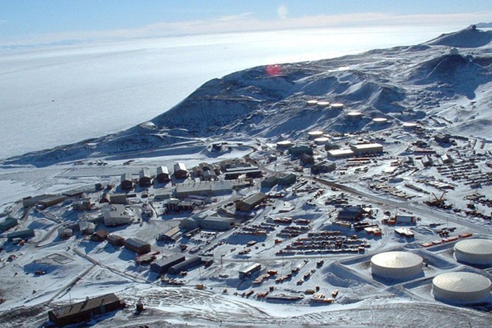 Cái chết bí ẩn của hai kỹ thuật viên Mỹ tại Nam cực  - Ảnh 1.