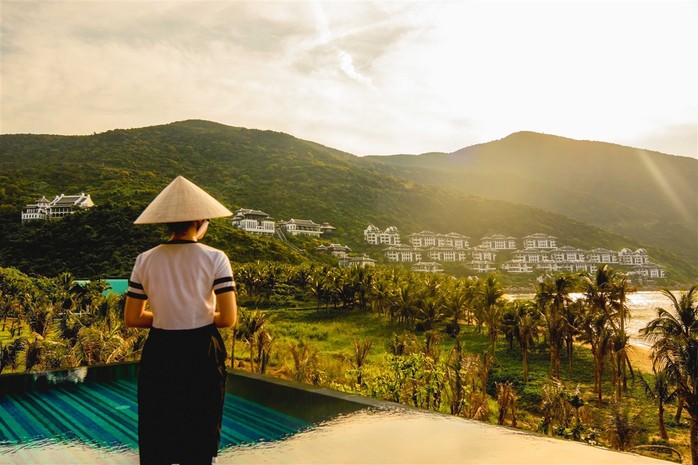 Tuyệt tác nghỉ dưỡng trên bán đảo Sơn Trà đạt giải thưởng Khu nghỉ dưỡng thân thiện với môi trường nhất thế giới - Ảnh 4. Tuyệt tác nghỉ dưỡng trên bán đảo Sơn Trà đạt giải thưởng Khu nghỉ dưỡng thân thiện với môi trường nhất thế giới - Ảnh 4.