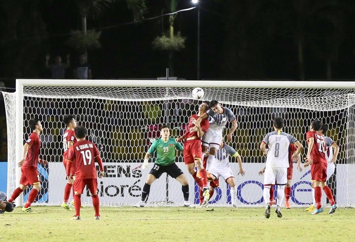 Clip: Thắng Philippines 2-1, tuyển Việt Nam vẫn tiếc nuối - Ảnh 5.