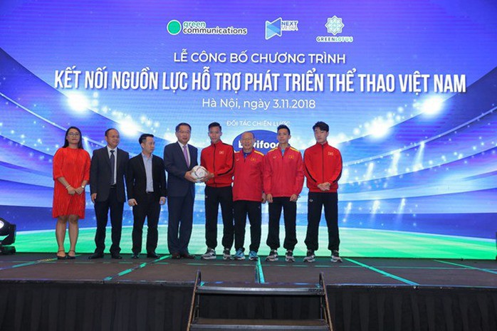 Vì sao đội tuyển Việt Nam vô địch AFF Suzuki Cup 2018? - Ảnh 1.