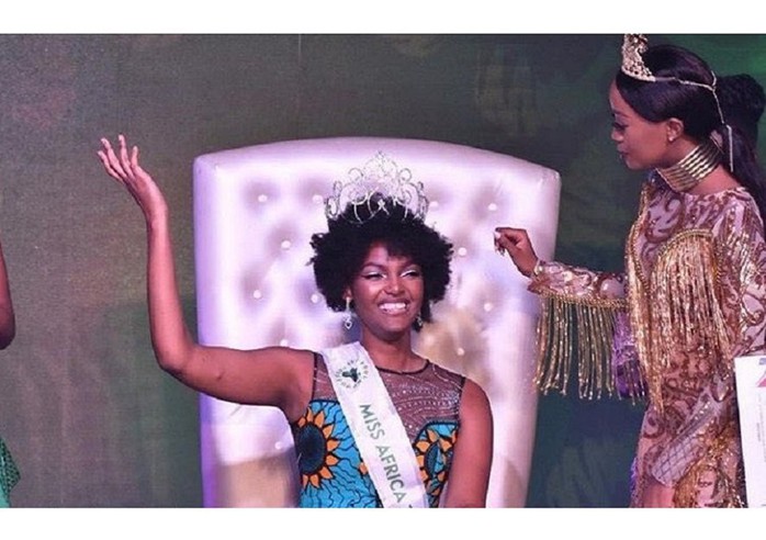 Vừa đăng quang, tân Hoa hậu Châu Phi... cháy tóc - Ảnh 4.
