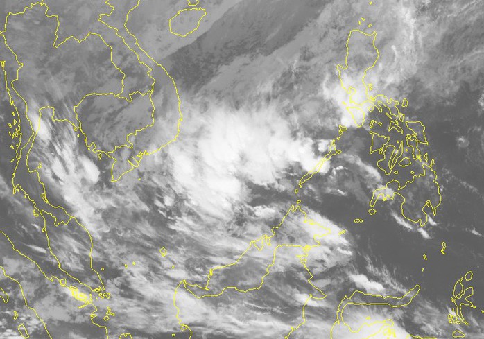 Sáng nay 30-12, áp thấp nhiệt đới lao nhanh vào Biển Đông - Ảnh 2.