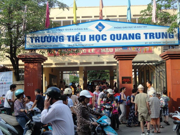 Lại thêm vụ giáo viên chỉ đạo tát học sinh 50 cái - Ảnh 1.