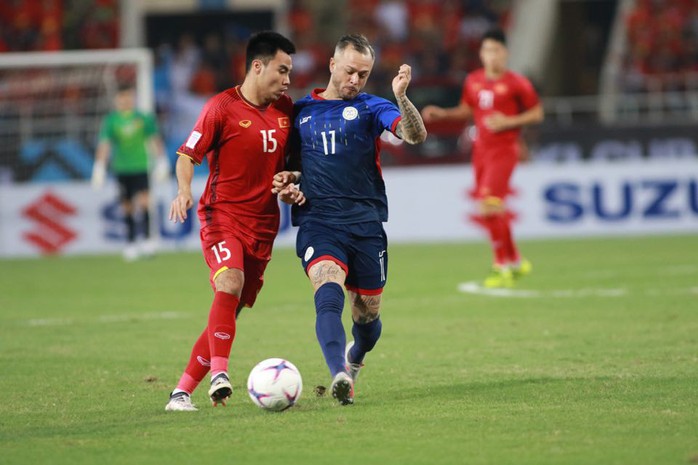 Clip: Thắng Philippines 4-2, Việt Nam vào chung kết AFF Cup 2018 - Ảnh 11.
