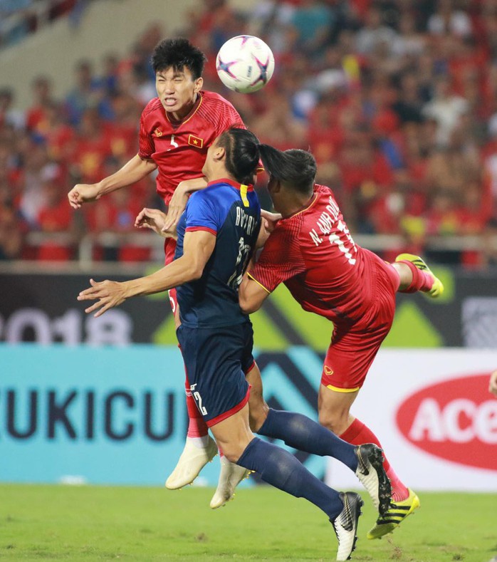 Clip: Thắng Philippines 4-2, Việt Nam vào chung kết AFF Cup 2018 - Ảnh 12.