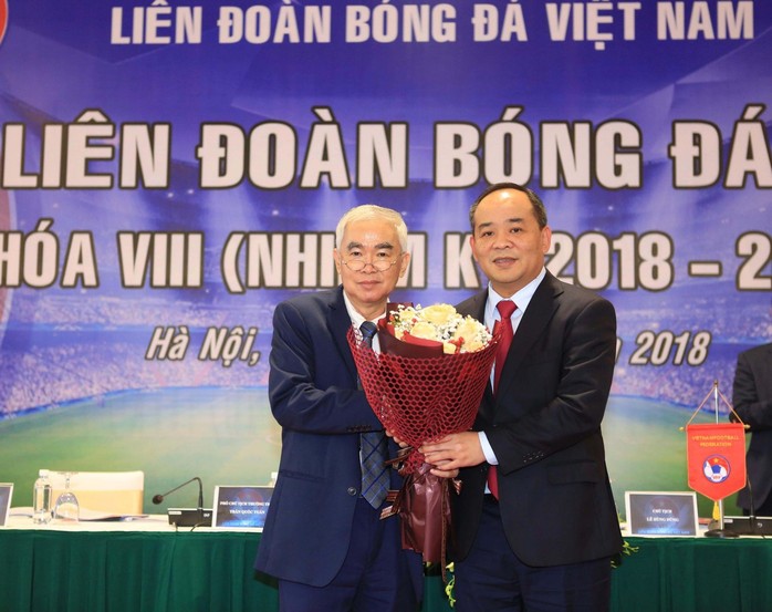 Ông Lê Khánh Hải đắc cử Chủ tịch VFF với số phiếu bầu tuyệt đối 100% - Ảnh 1.