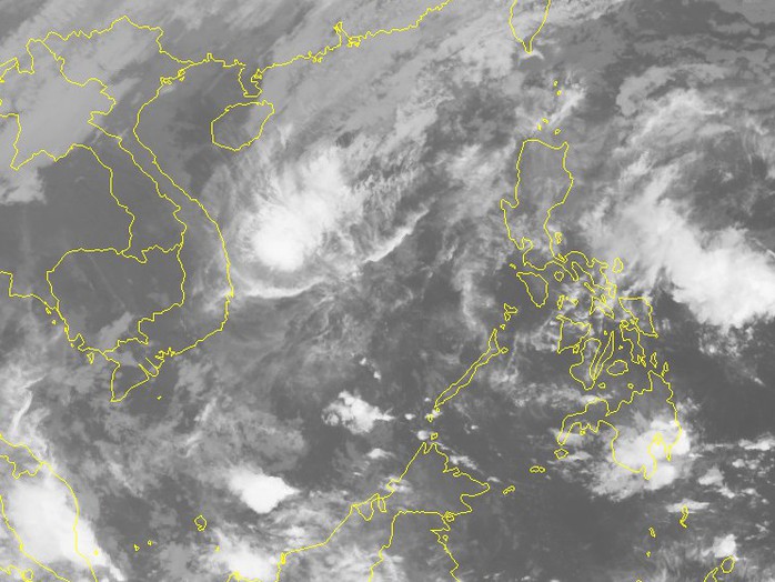 Bão Sanba đang di chuyển rất nhanh vào Biển Đông - Ảnh 2.