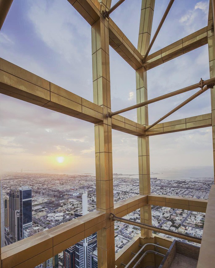 Dubai khánh thành khách sạn cao nhất thế giới - Ảnh 3.