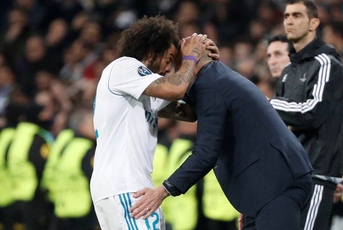 HLV Zidane cười tươi khi Ronaldo lập cú đúp đánh bại PSG - Ảnh 3.