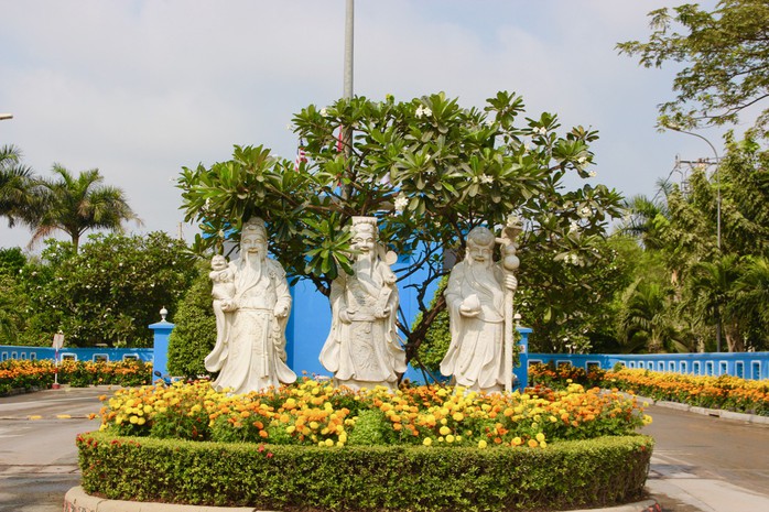 Khu Liên hợp Đa Phước mở cửa đón khách tham quan, khai xuân - Ảnh 2. Khu Liên hợp Đa Phước mở cửa đón khách tham quan, khai xuân - Ảnh 2.