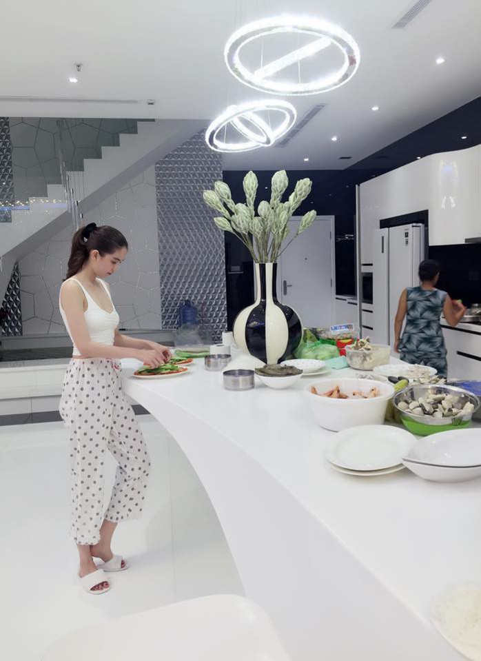 Khám phá vẻ đẹp căn nhà triệu đô của người mẫu Ngọc Trinh - Ảnh 9. Khám phá vẻ đẹp căn nhà triệu đô của người mẫu Ngọc Trinh - Ảnh 9.