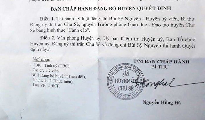 Dùng công quỹ tiếp khách vô tội vạ, 1 huyện ủy viên bị kỷ luật - Ảnh 1.