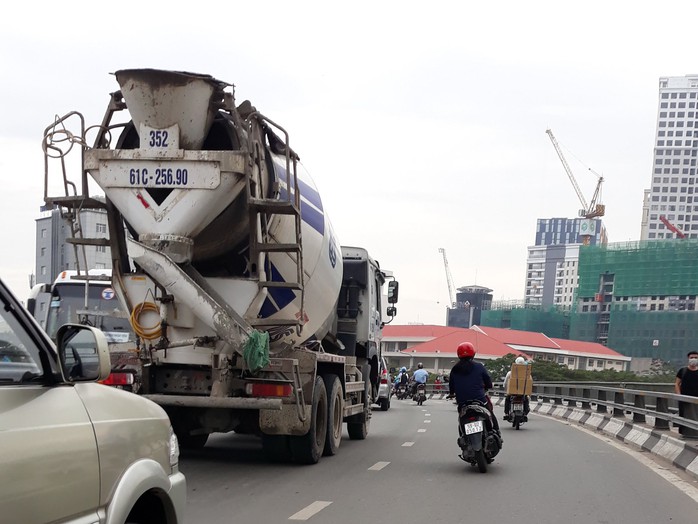 Hung thần xe tải chui lén vào nội đô sẽ bị ... xử đẹp! - Ảnh 1.