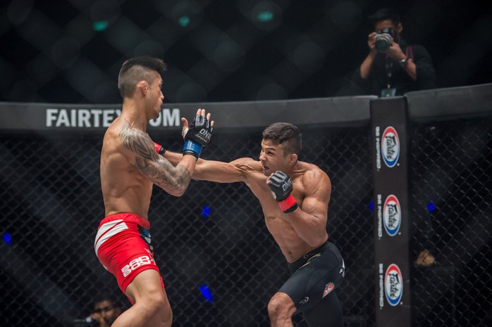 Martin Nguyễn lỡ chiếc cúp thứ 3 của MMA - Ảnh 3.