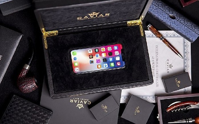 Chiêm ngưỡng Iphone X bằng vàng có hình Tổng thống Nga Putin - Ảnh 4. Chiêm ngưỡng Iphone X bằng vàng có hình Tổng thống Nga Putin - Ảnh 4.