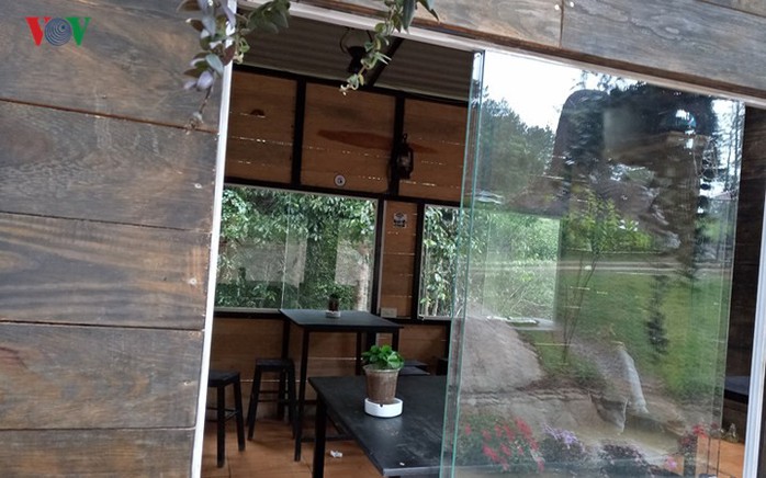 Trải nghiệm “chuyến tàu cà phê” độc nhất vô nhị ở Đà Lạt - Ảnh 9. Trải nghiệm “chuyến tàu cà phê” độc nhất vô nhị ở Đà Lạt - Ảnh 9.