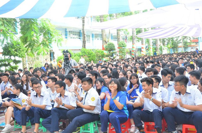 Đưa trường học đến thí sinh tại TP HCM 2018: Thí sinh đặt câu hỏi xuất sắc - Ảnh 20.