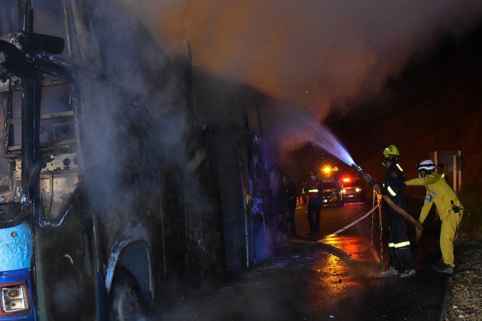 Cháy xe buýt, 37 người thiệt mạng - Ảnh 3.