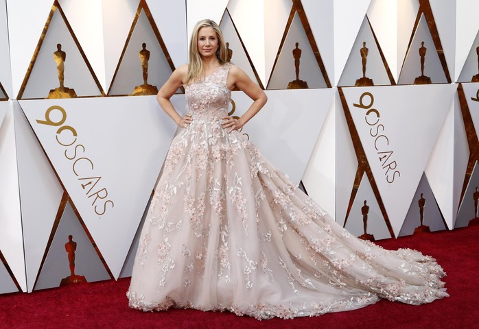 2018-03-04t232033z_1741230015_hp1ee341su84d_rtrmadp_3_awards-oscars-fashion