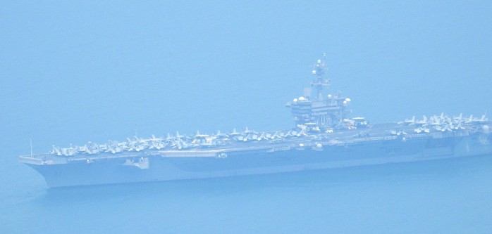 Tàu sân bay USS Carl Vinson đã vào vùng biển cảng Tiên Sa - Ảnh 3.