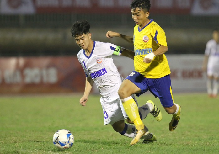 VCK U19 Quốc gia 2018: Chủ nhà bại trận ngày đầu - Ảnh 2.