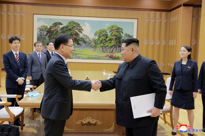 Ông Kim Jong-un: Tổng thống Hàn Quốc có thể ngủ ngon - Ảnh 1.