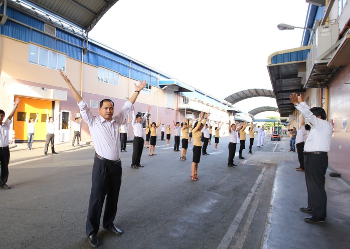 Xây đắp mái nhà chung - Ảnh 1.