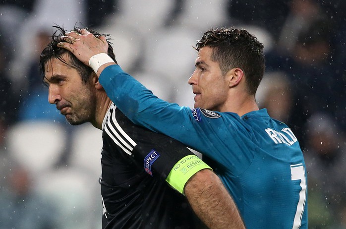 Buffon run sợ khi gặp lại Ronaldo - Ảnh 1.