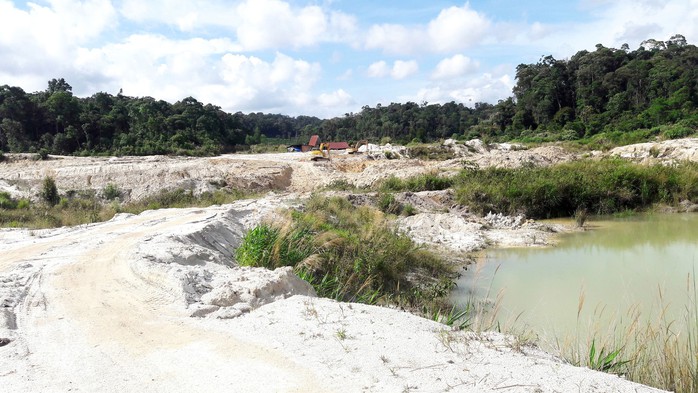 Hoang tàn sau khai mỏ - Ảnh 2.