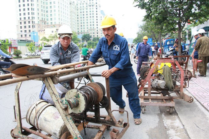 Chưa chốt giá thuê máy bơm chống ngập đường Nguyễn Hữu Cảnh - Ảnh 3.