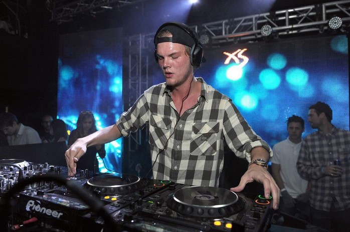 DJ Avicii được gia đình xác nhận tự tử tuổi 28 - Ảnh 1.