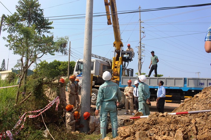 Thay mới, nâng cấp toàn bộ lưới điện Phú Yên - Ảnh 1.