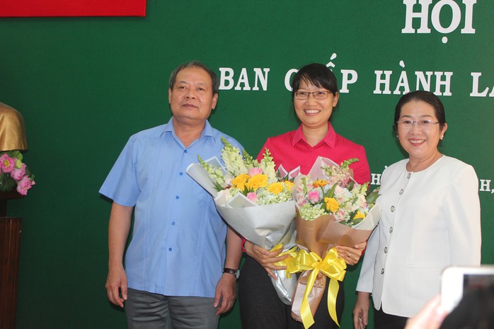 Bà Trần Thị Diệu Thúy được bầu làm Chủ tịch LĐLĐ TP HCM - Ảnh 1.