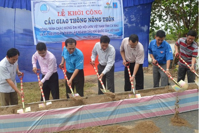 Cà Mau dẹp bỏ lễ khởi công, khánh thành - Ảnh 1.