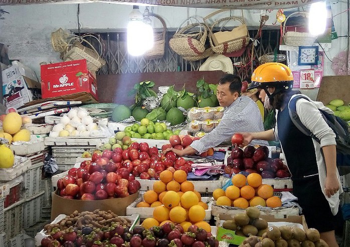 Vì sao không truy lý lịch trái cây Trung Quốc? - Ảnh 1.