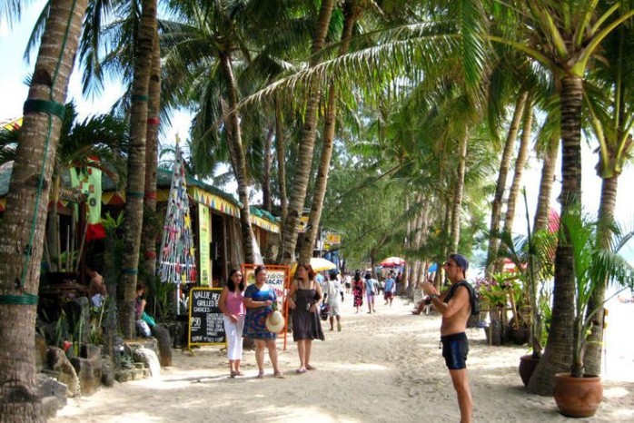Philippines đóng cửa đảo du lịch Boracay nổi tiếng - Ảnh 1.