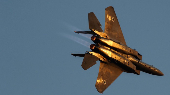 Vụ tấn công Syria: 14 người chết, Nga tố Israel bắn 8 tên lửa - Ảnh 2.