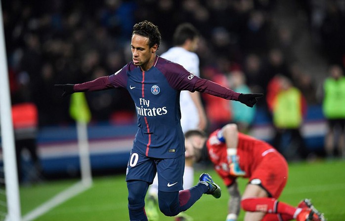 Lập poker, Neymar vẫn bị CĐV PSG la ó  - Ảnh 1.