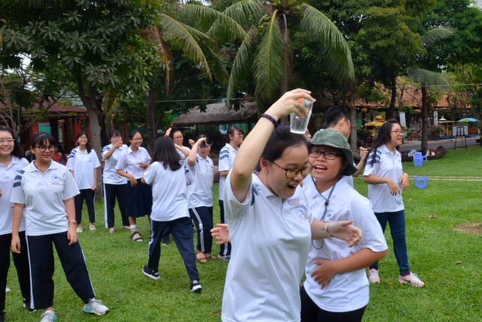 Hình phạt nào cho học sinh mắc lỗi?: Ưu tiên uốn nắn, giáo dục - Ảnh 1.