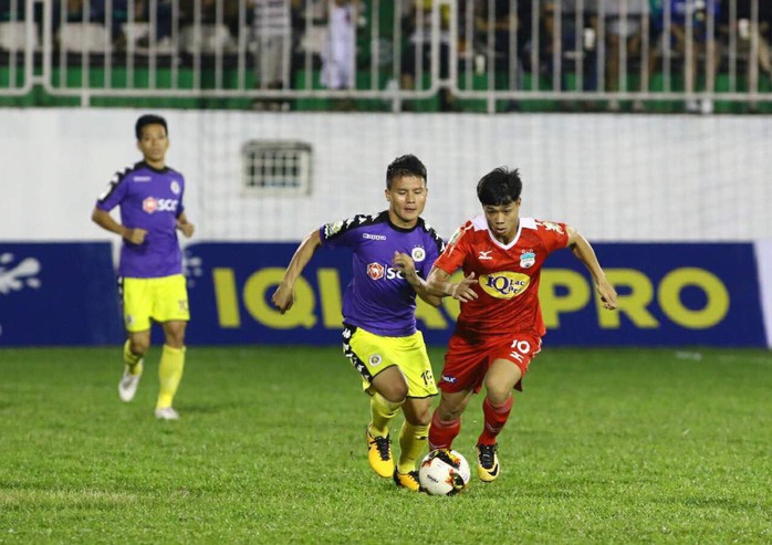 Hà Nội FC bỏ họp báo vì bức xúc trọng tài  - Ảnh 1.