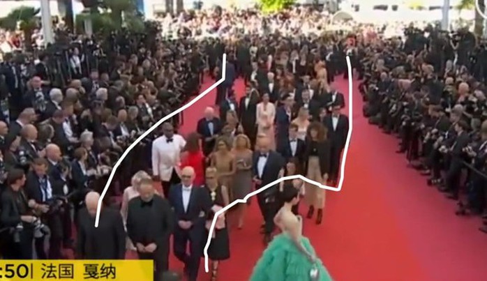 Thảm đỏ Cannes 71 bát nháo với cảnh hở hang, chiêu trò - Ảnh 1.