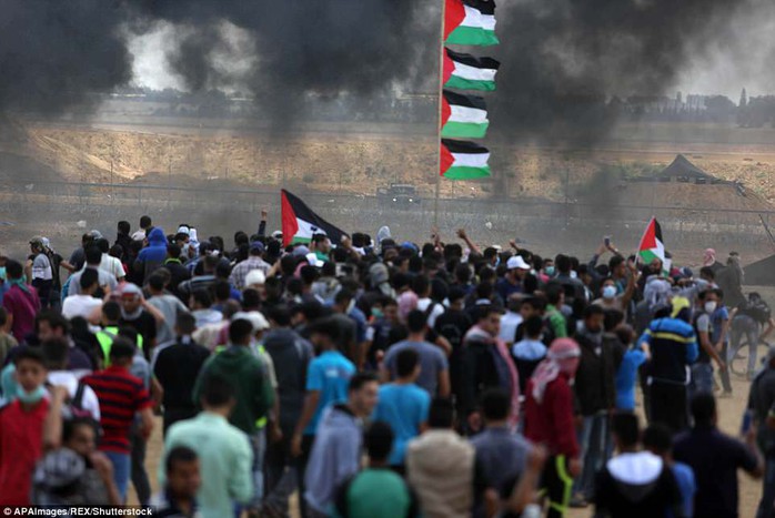 Jerusalem căng thẳng, hàng chục người Palestine thiệt mạng ở Gaza - Ảnh 1.