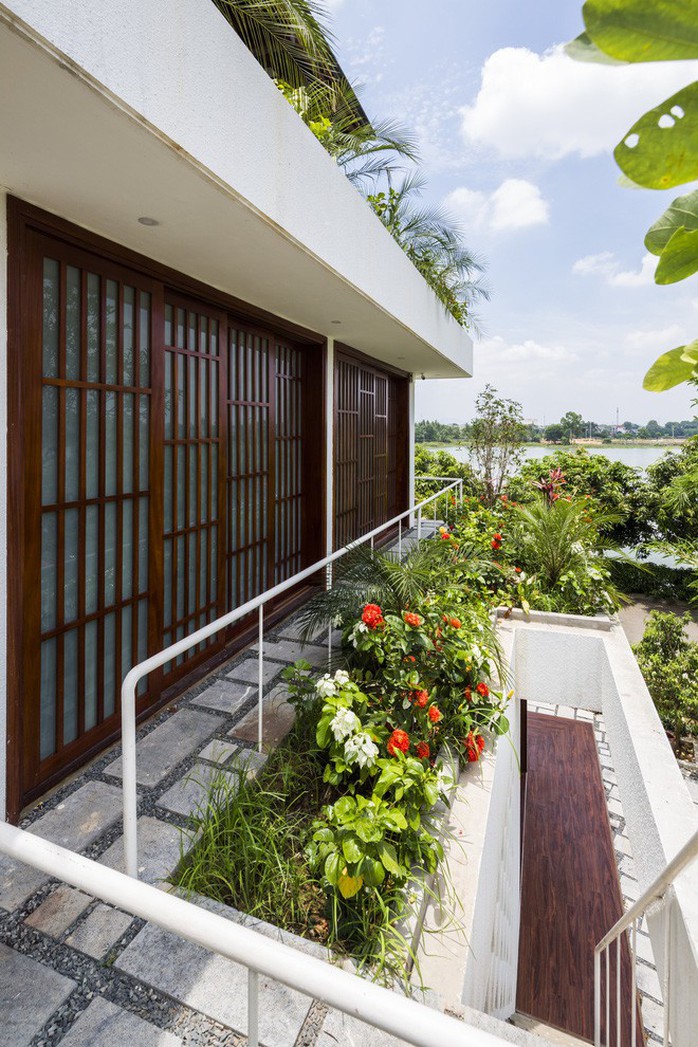 Ngất ngây với ngôi nhà 3 tầng đậm chất kiến trúc Nhật Bản - Ảnh 6. Ngất ngây với ngôi nhà 3 tầng đậm chất kiến trúc Nhật Bản - Ảnh 6.