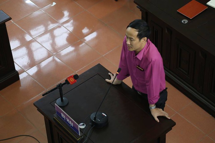 Điều dưỡng tiết lộ thông tin sốc tại phiên tòa xét xử bác sĩ Hoàng Công Lương - Ảnh 1.