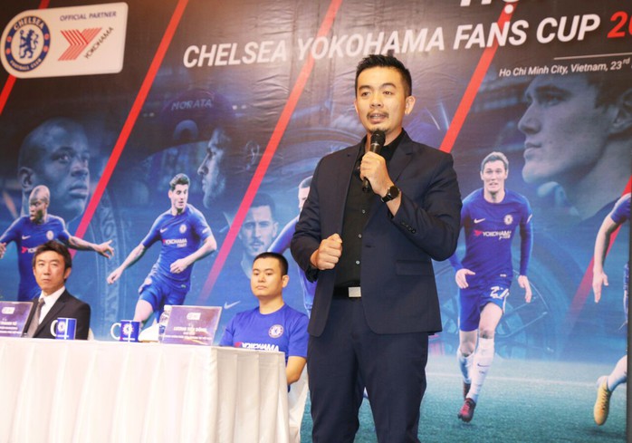 Mời HLV Chelsea sang rèn đội bóng phong trào - Ảnh 1.