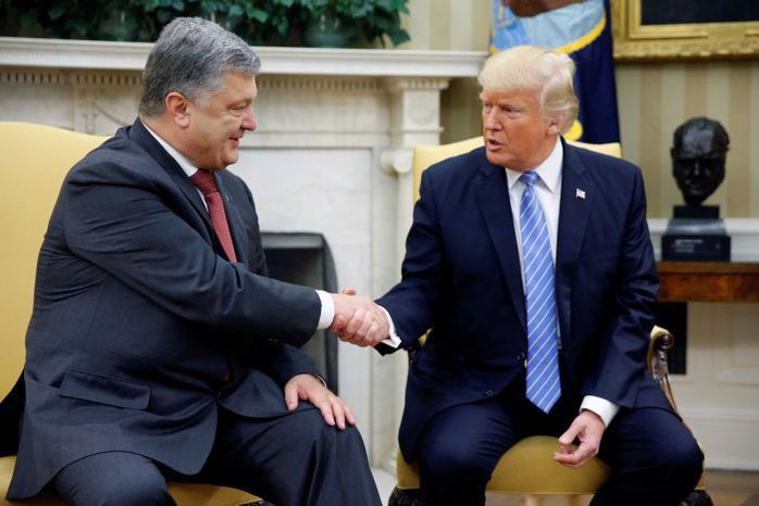 Luật sư ông Trump bị tố dàn xếp cuộc gặp cho tổng thống Ukraine - Ảnh 1.