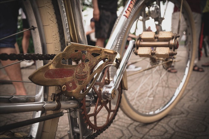 Độc đáo những xe đạp cổ giá nghìn đô giữa lòng Hà Nội - Ảnh 10.