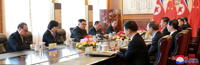 Ông Kim sang Trung Quốc, ngoại trưởng Mỹ đến Triều Tiên - Ảnh 9.