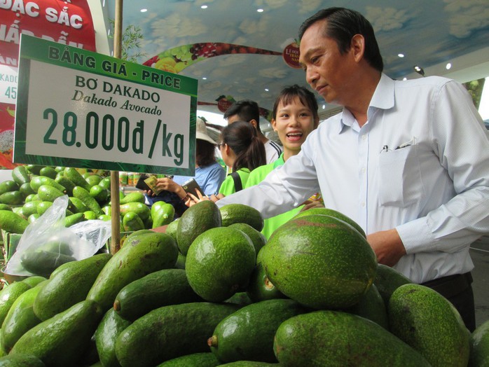 Xoài khổng lồ hút khách ở Lễ hội Trái cây Nam Bộ 2018 - Ảnh 5.